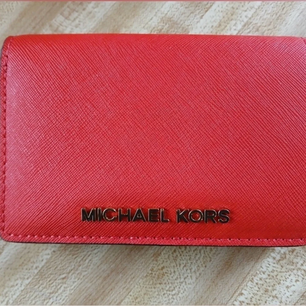 NWT Michael Kors Mandarin Compact Snap Leather Wallet